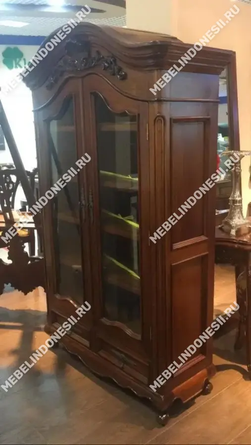 Шкаф для книг   